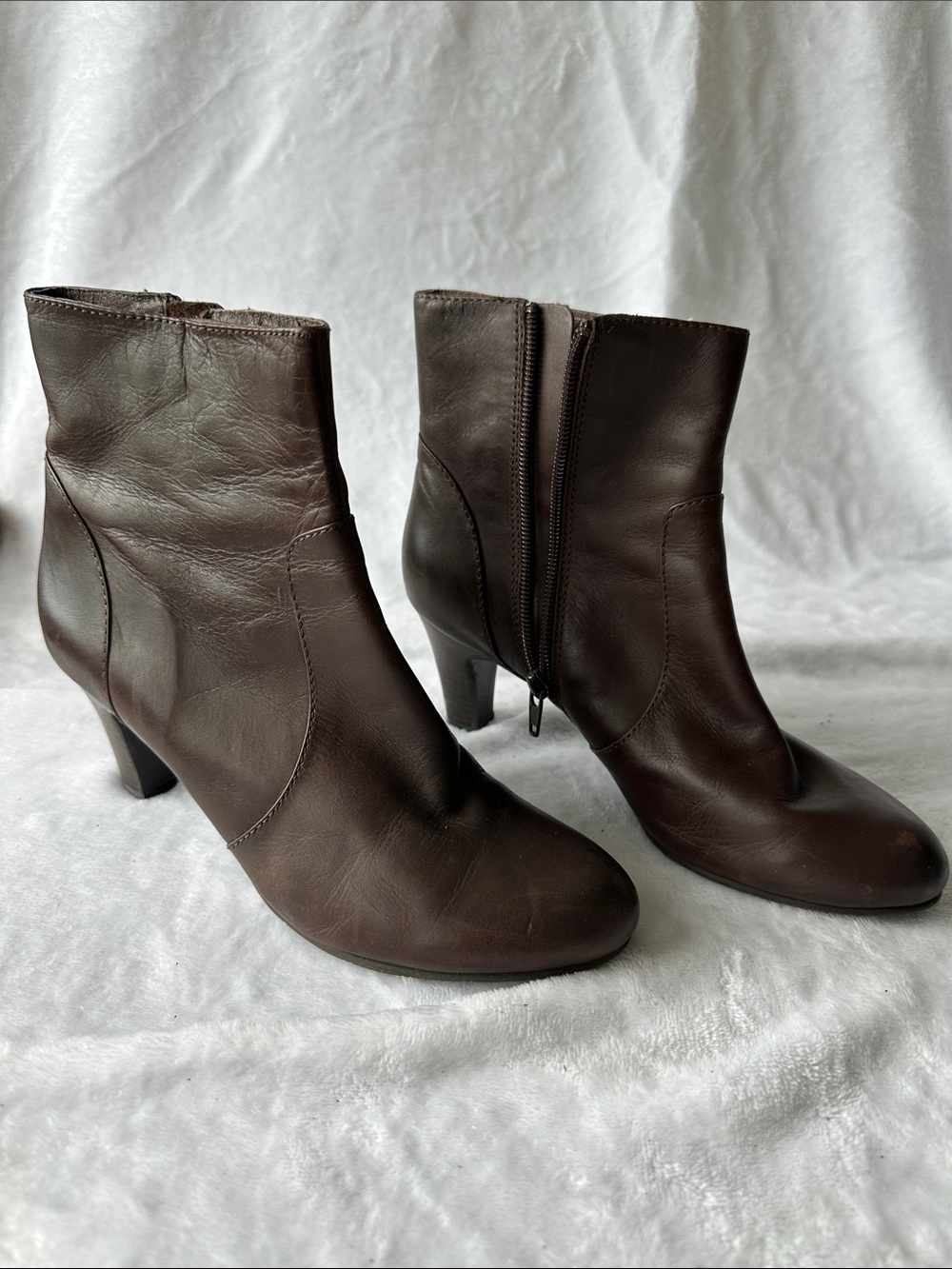 Women's Brown Leather Ankle Boots - Classic Side Zip